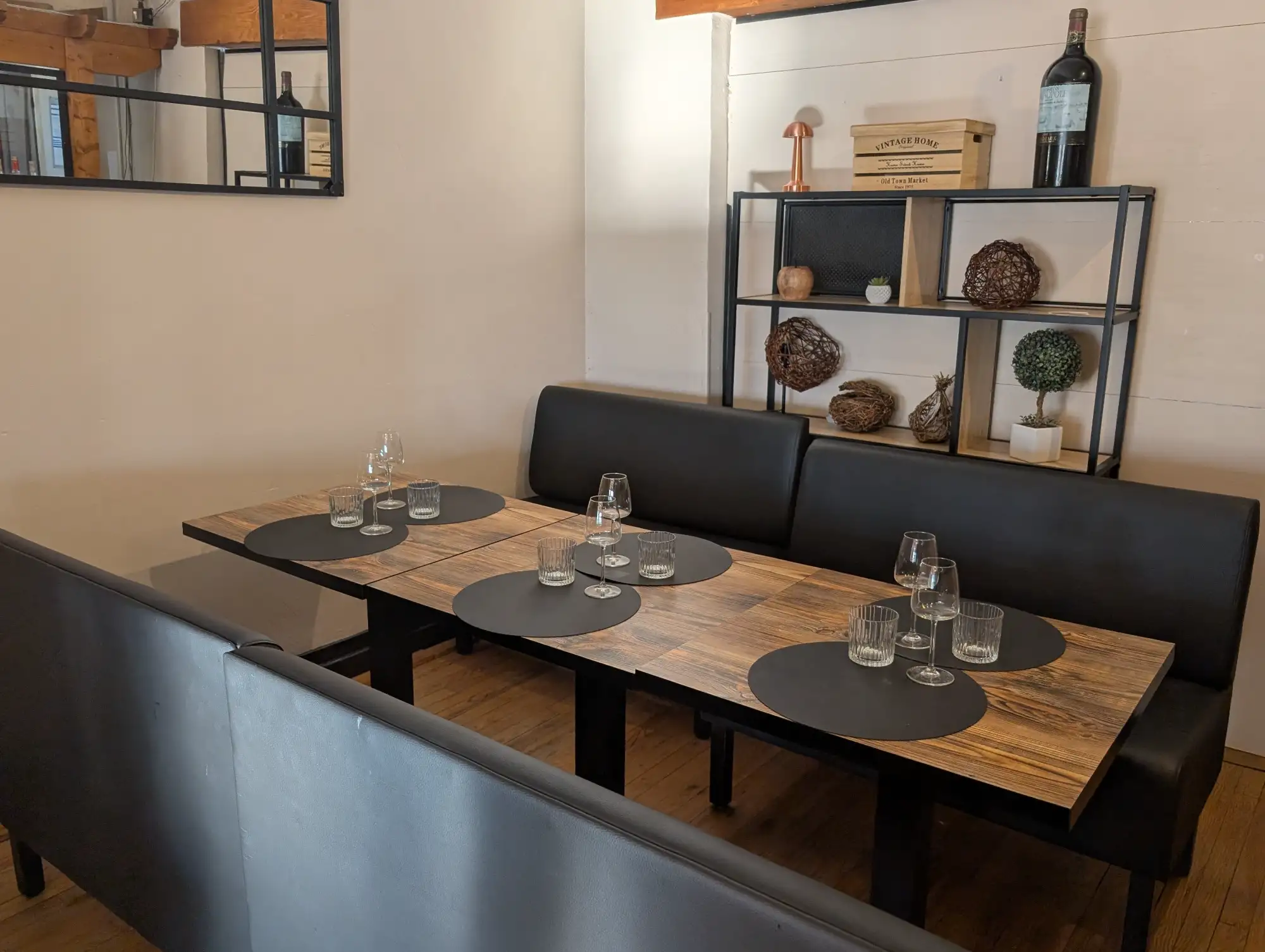 intérieur du restaurant l'antre deux